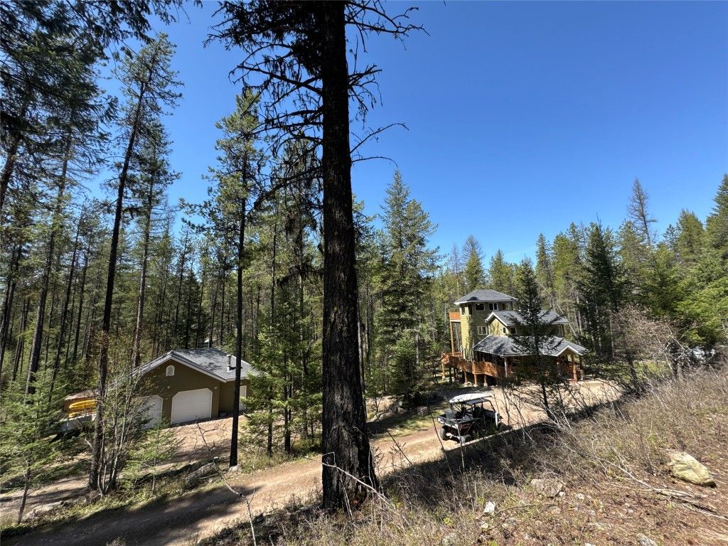 listing image 16518235324928996582