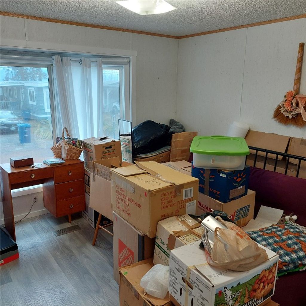 listing image 16513425743565141501