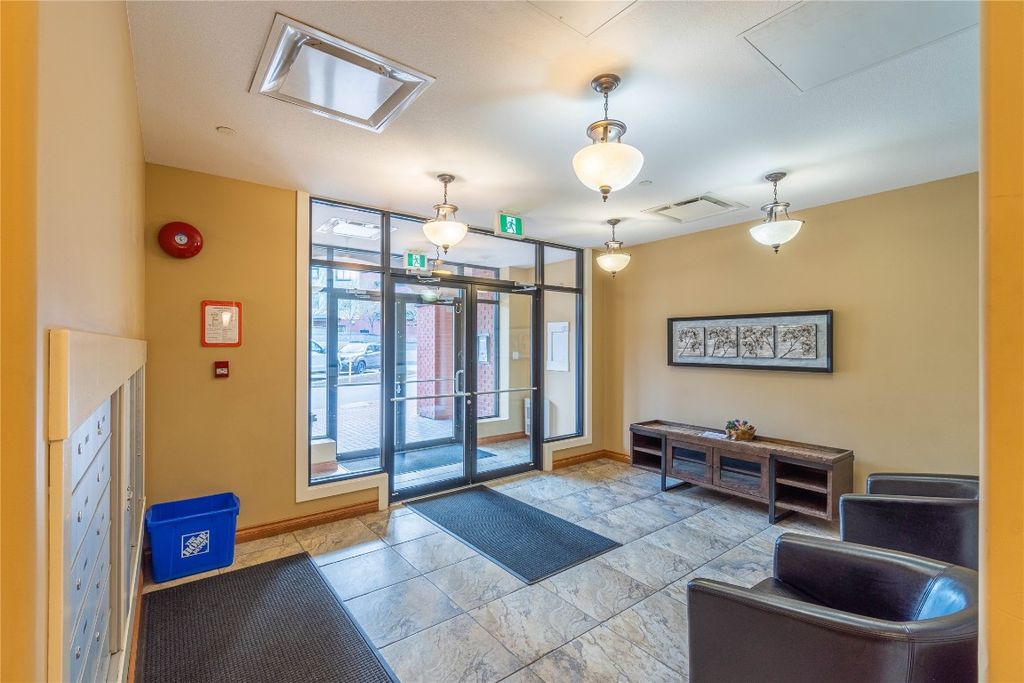listing image 16519704560080284665