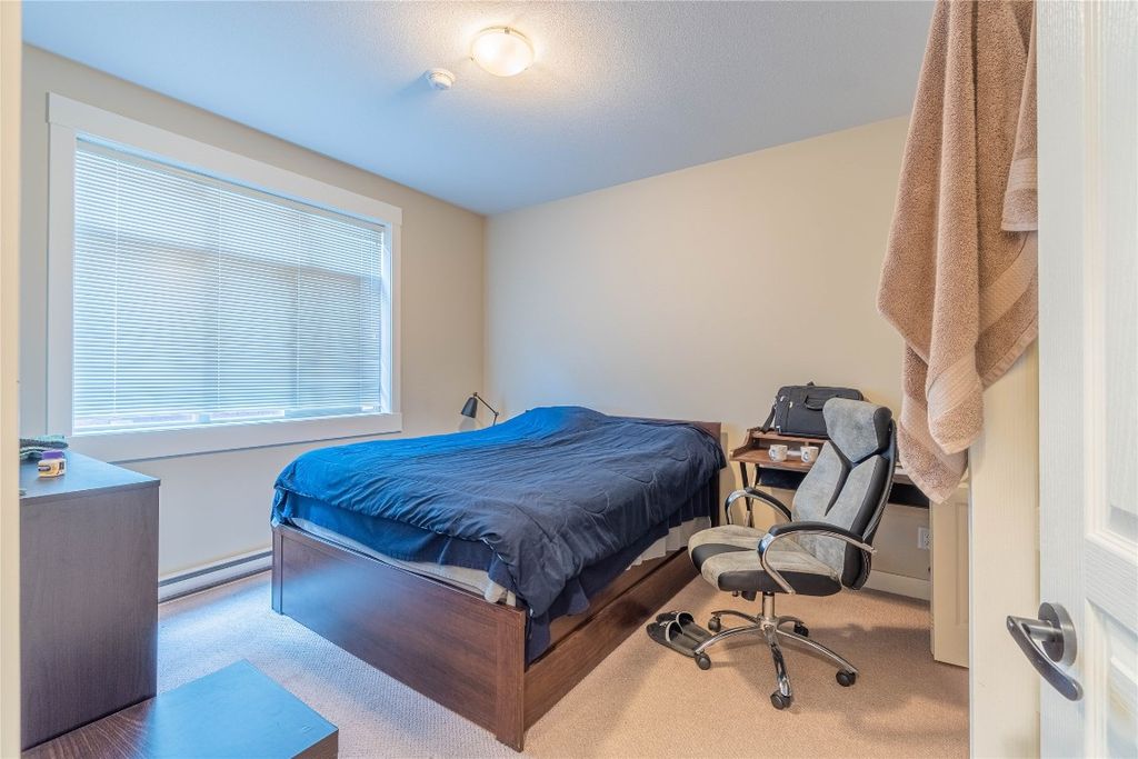 listing image 16516713110597433489
