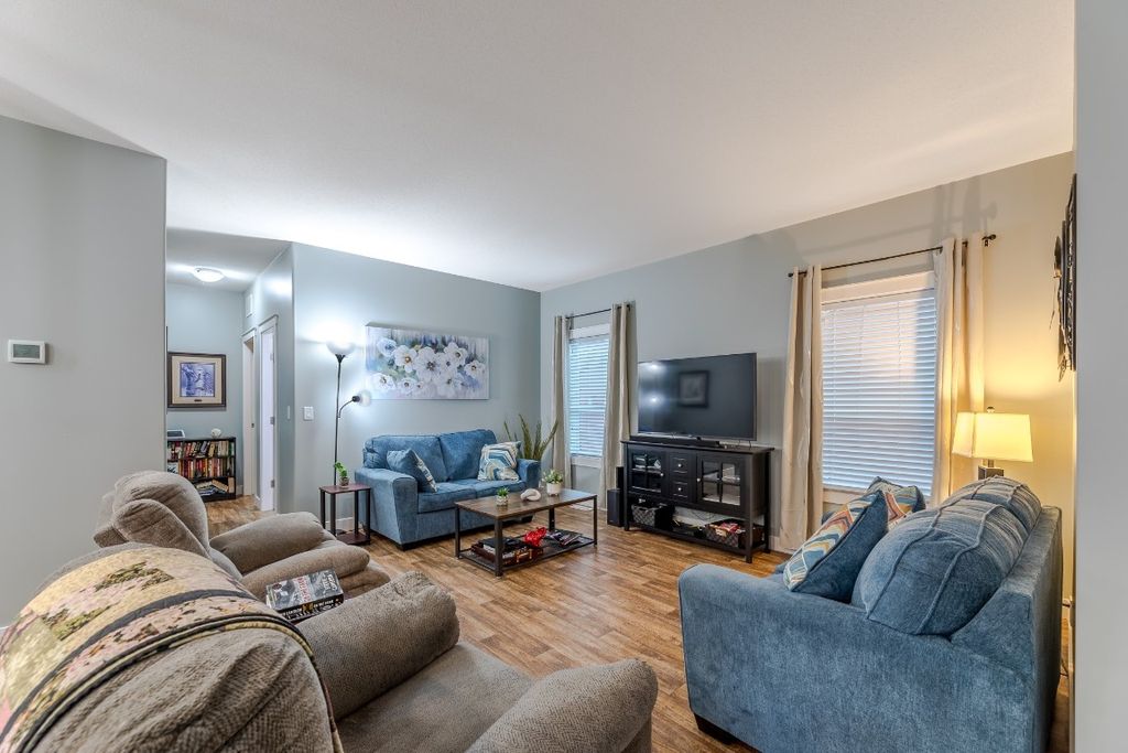 listing image 16517296836672098996