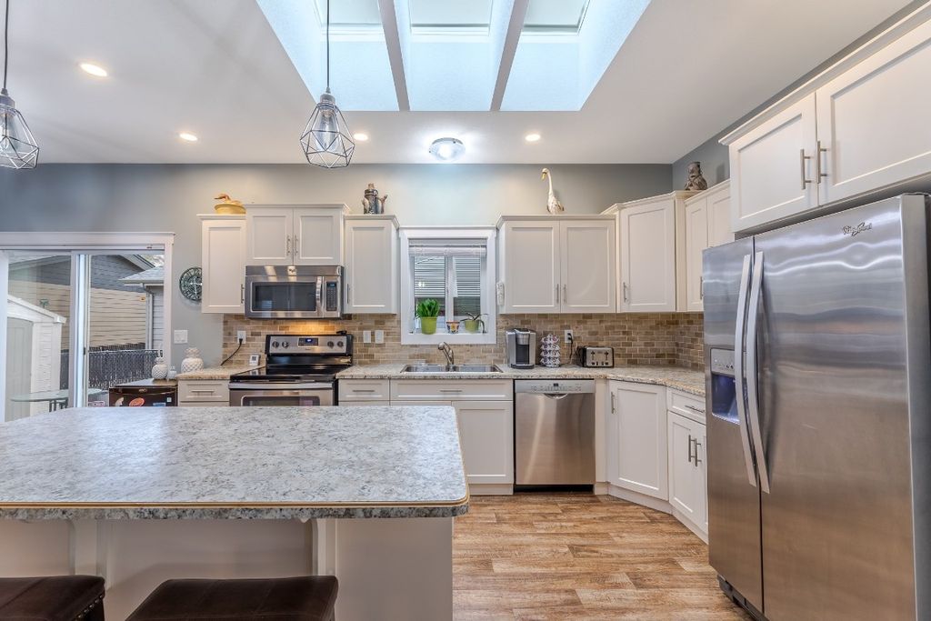 listing image 16512581031603594913