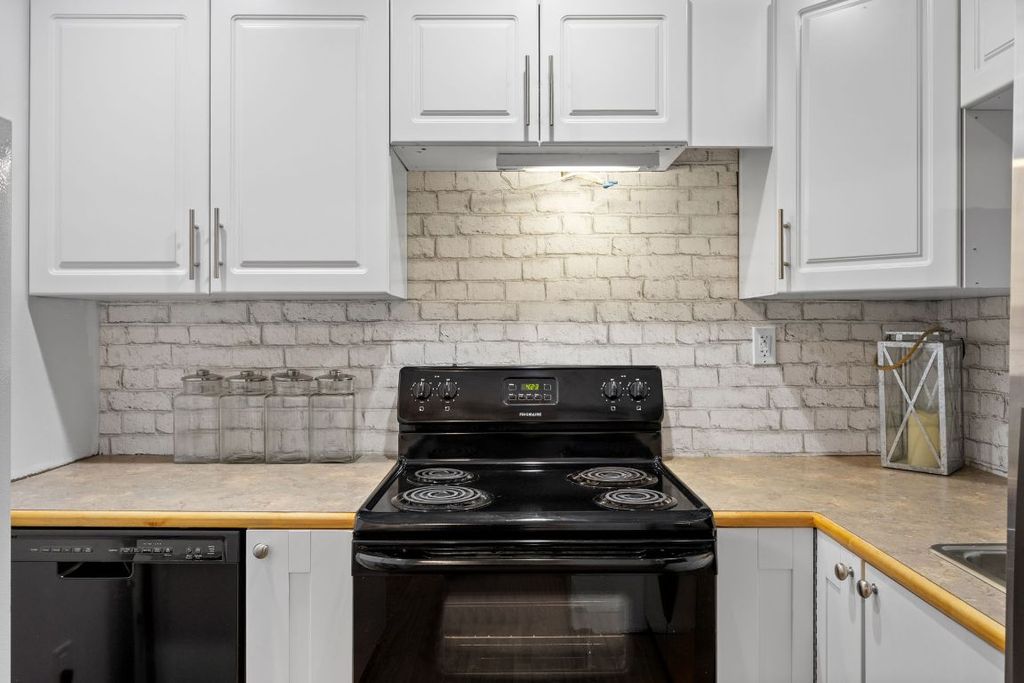 listing image 16519711808790289761