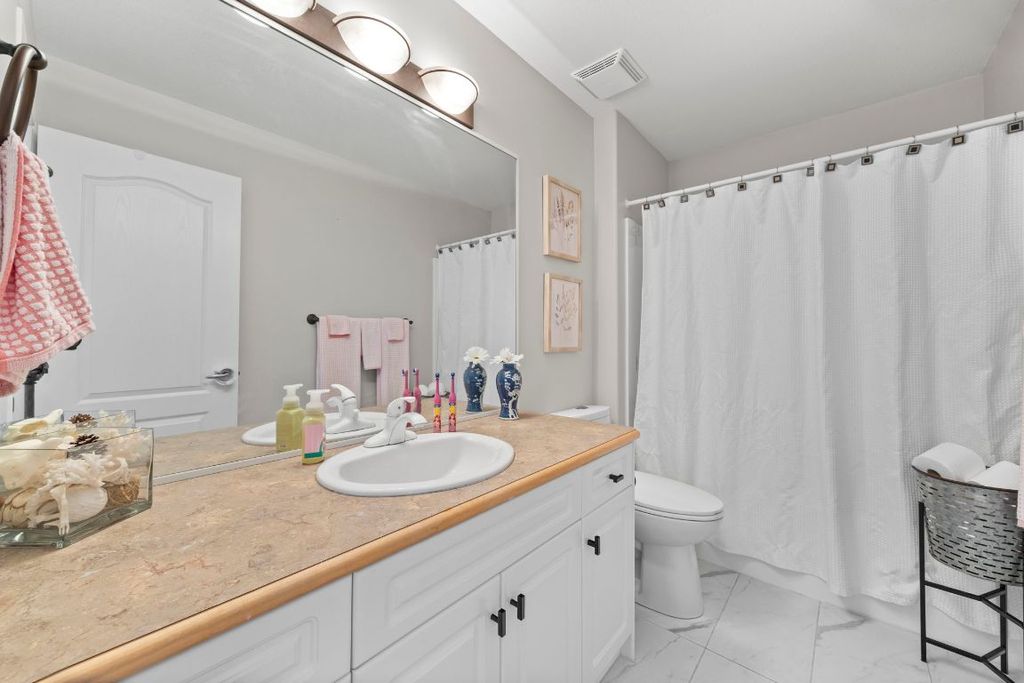 listing image 16518967851334415723