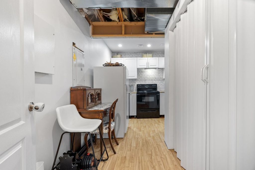 listing image 16511557952831311528