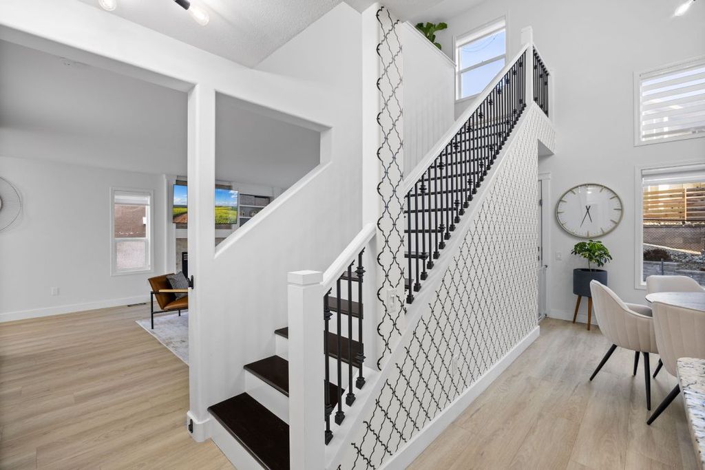 listing image 16519664641267624194