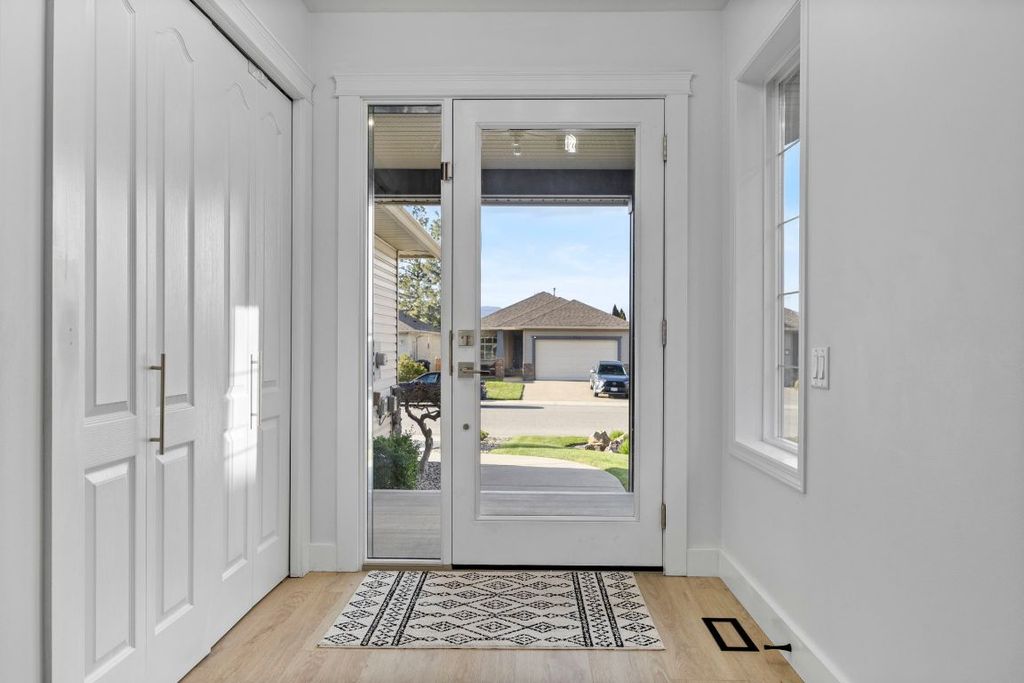 listing image 16512662112993938406
