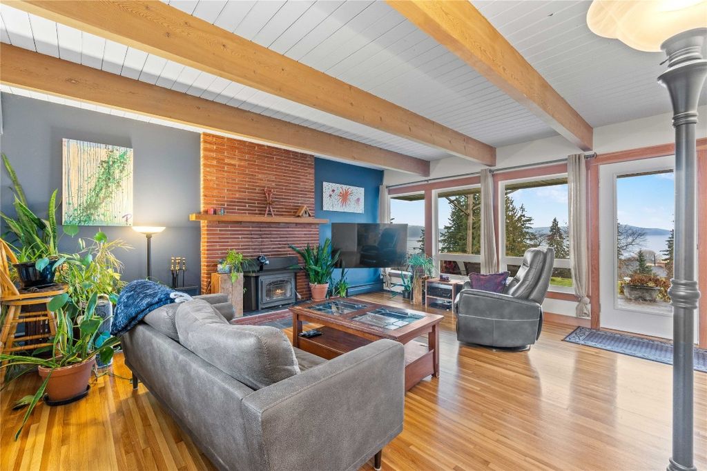 listing image 16516403055416086029