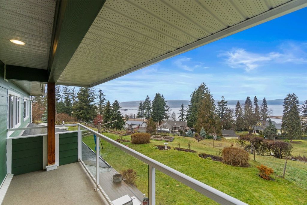 listing image 16516077613595221429