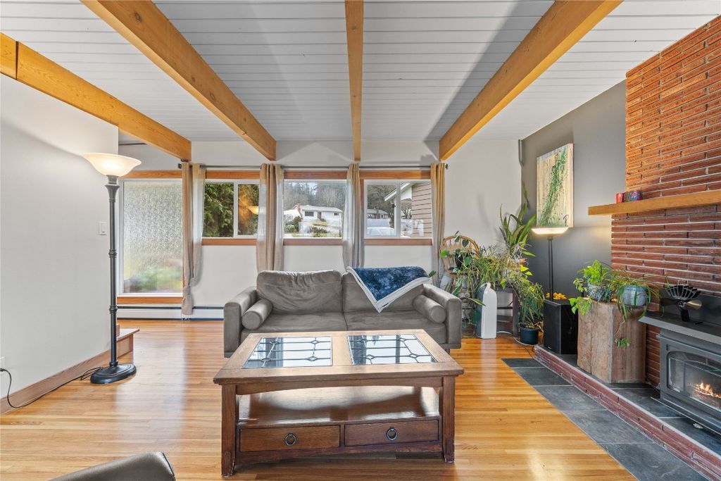 listing image 16511351397608490049