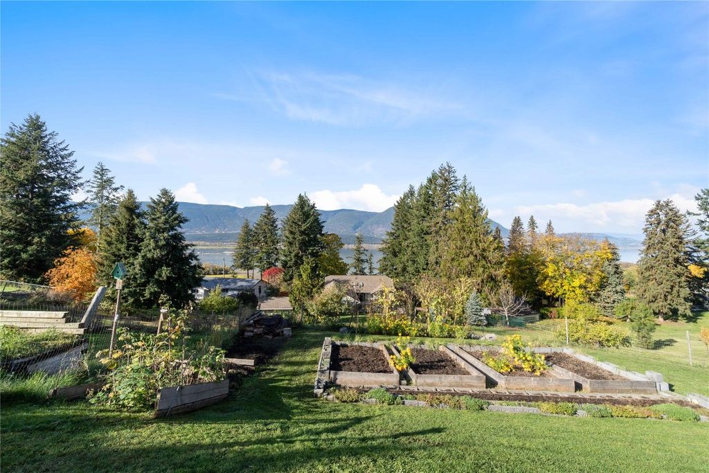 listing image 16516453174268505601