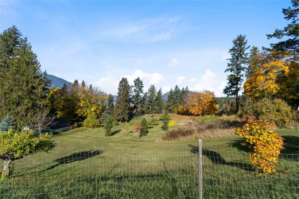 listing image 16513645831473409942