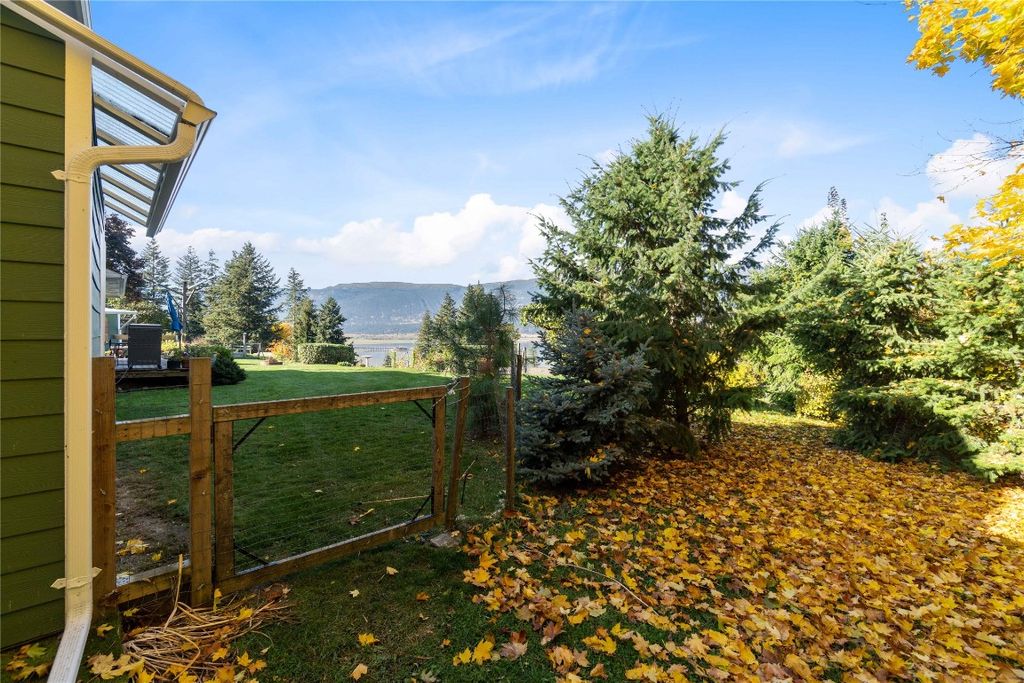 listing image 16514348633257894492