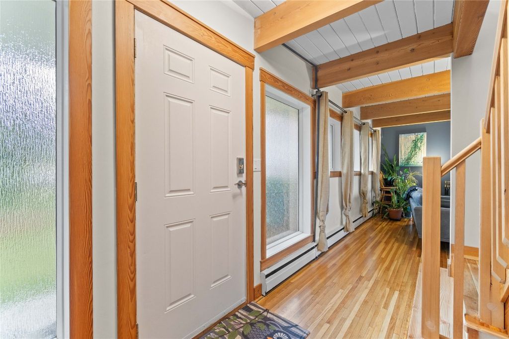 listing image 16510992819039338188