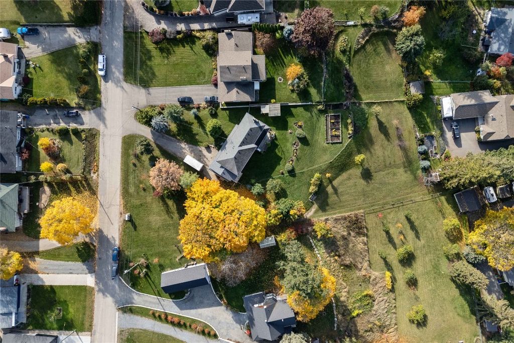 listing image 16511518532073539136