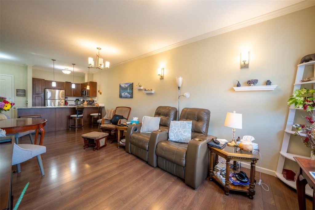 listing image 16516681210880480987