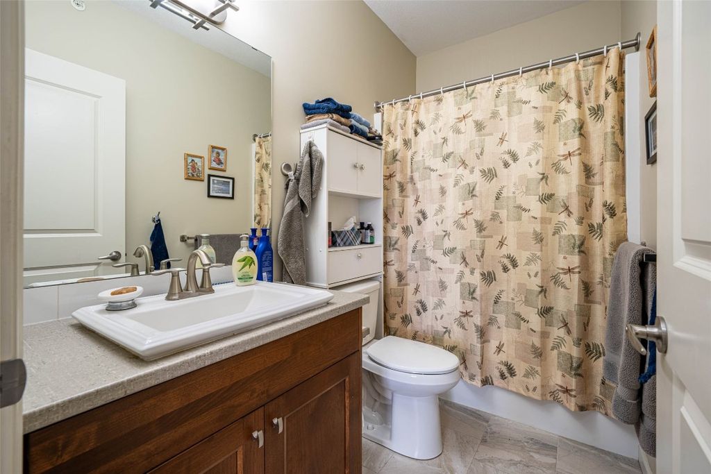 listing image 16513748468556733304