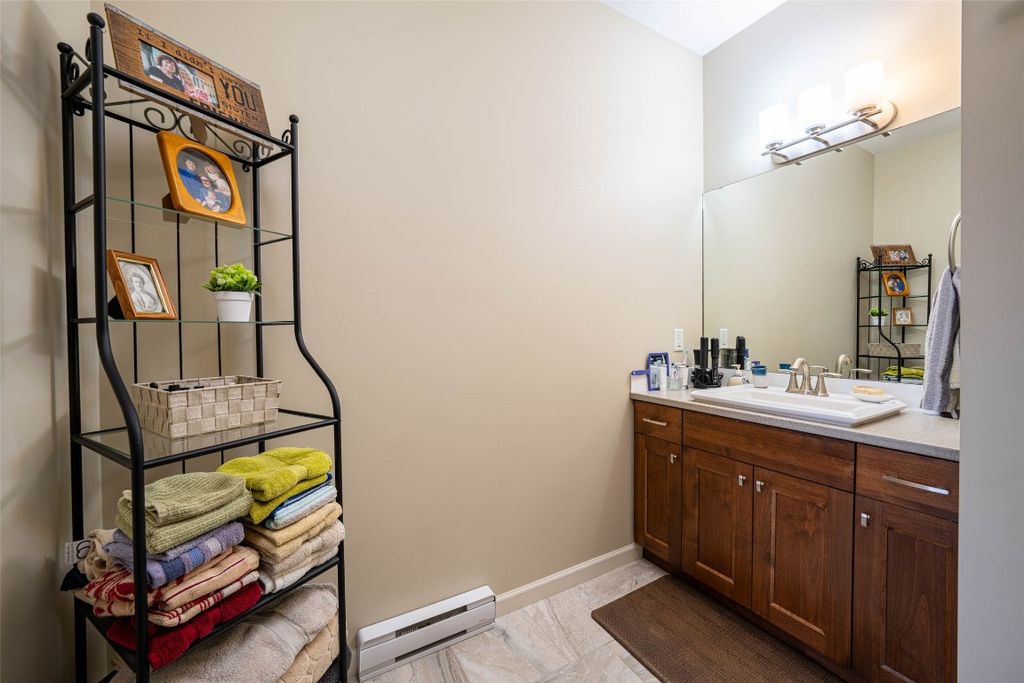 listing image 16516662299711843818