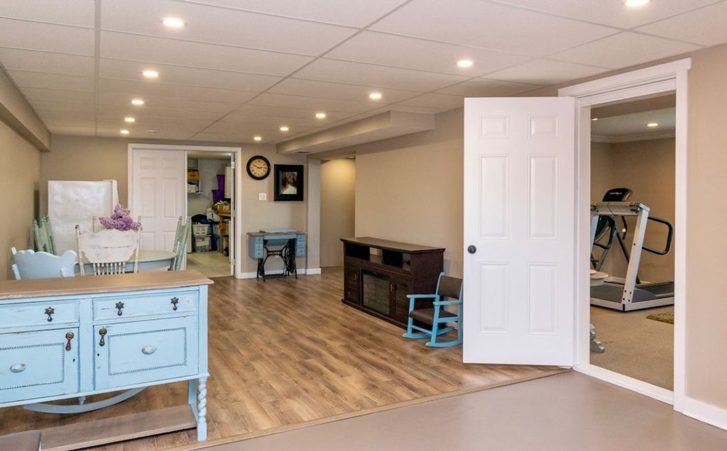 listing image 16518548849684219461