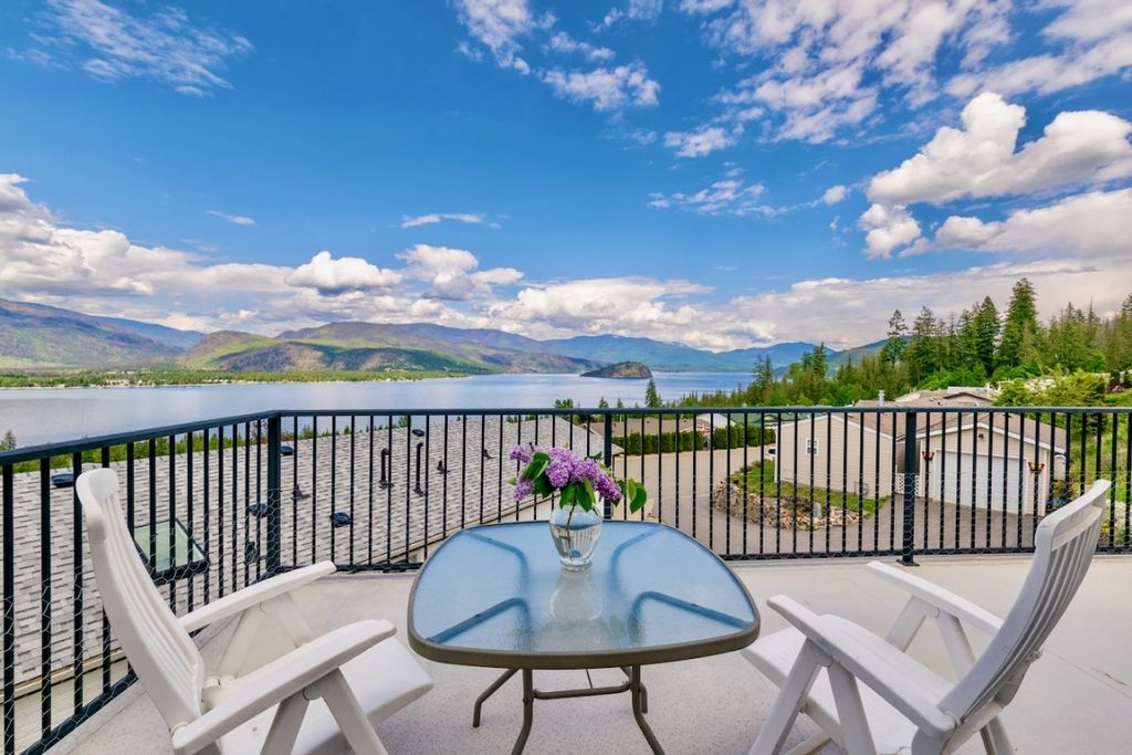 listing image 16511378863523619652