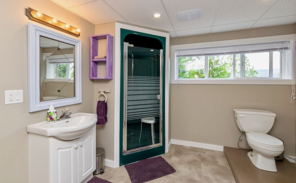 listing image 16515578809484346886