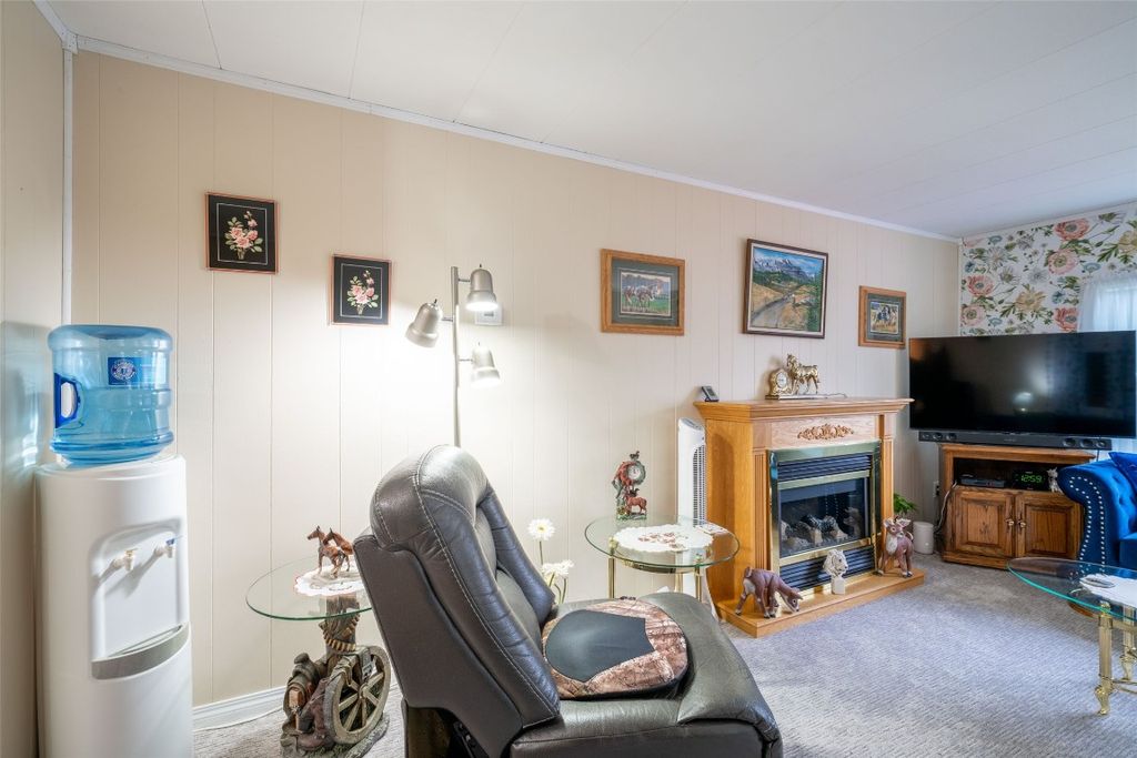 listing image 16515739355624953942