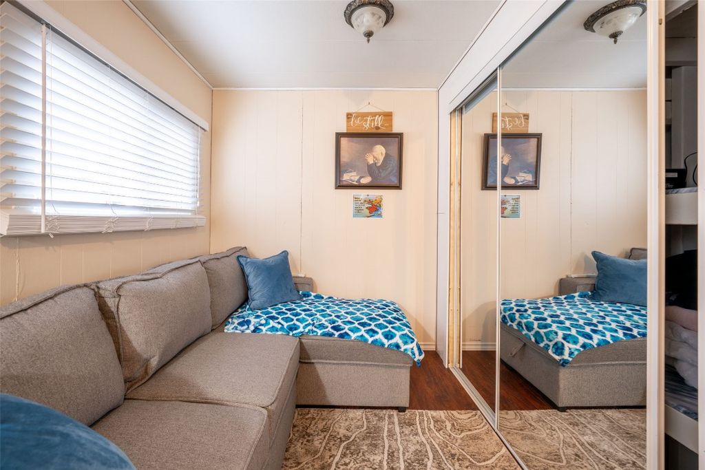 listing image 16511467179941053620