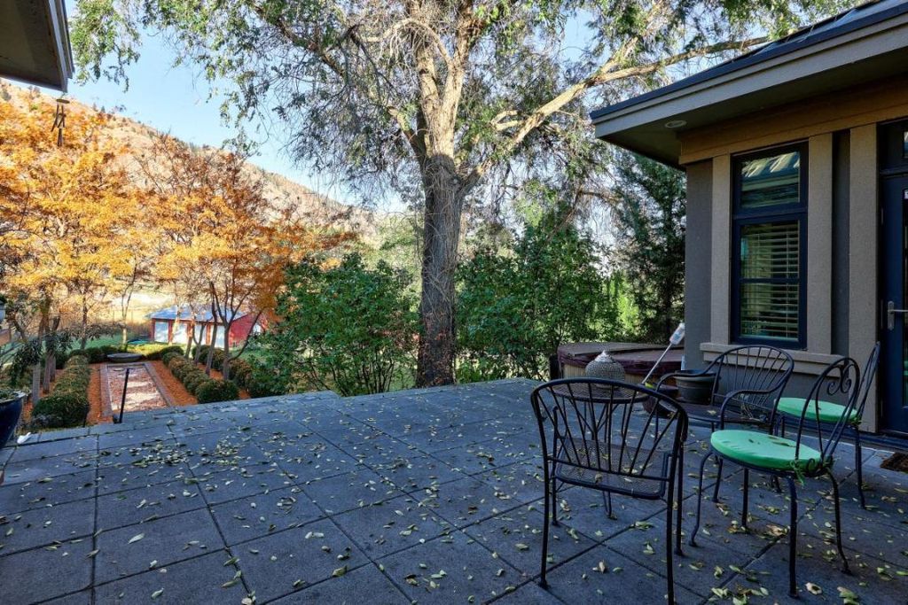 listing image 16513982634569440457