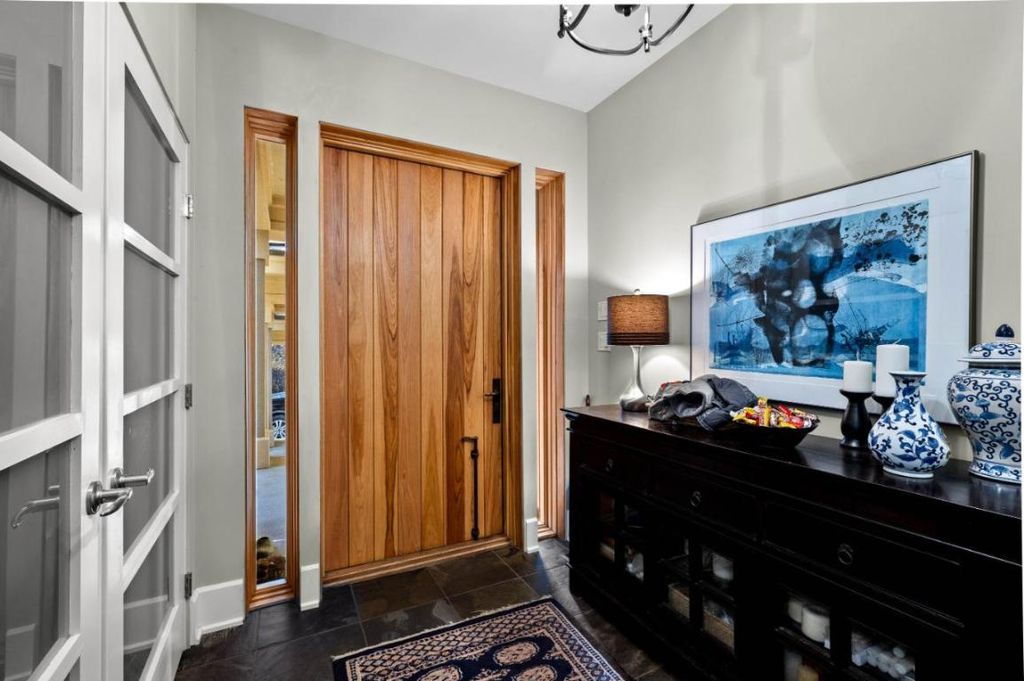 listing image 16510648581490136172