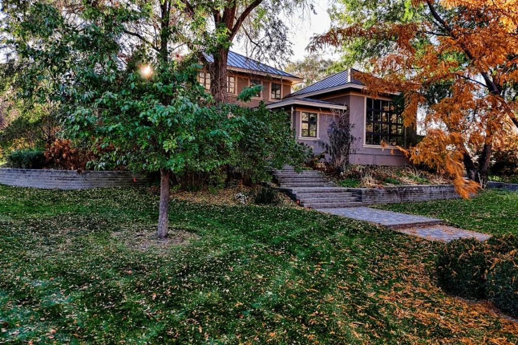 listing image 16513686139550668215