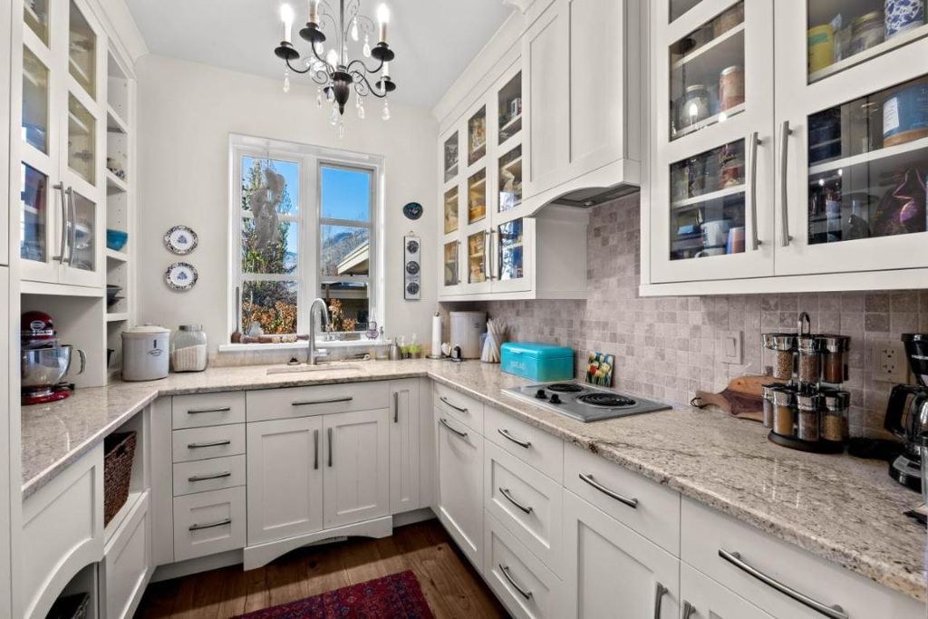 listing image 16511372480662405133