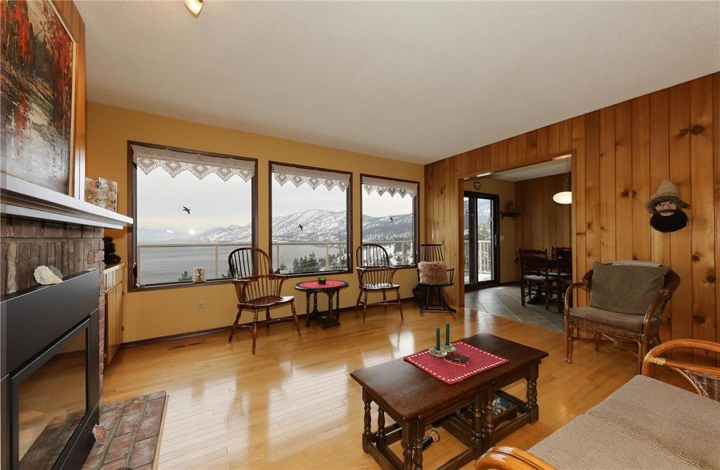 listing image 16512760773961928506