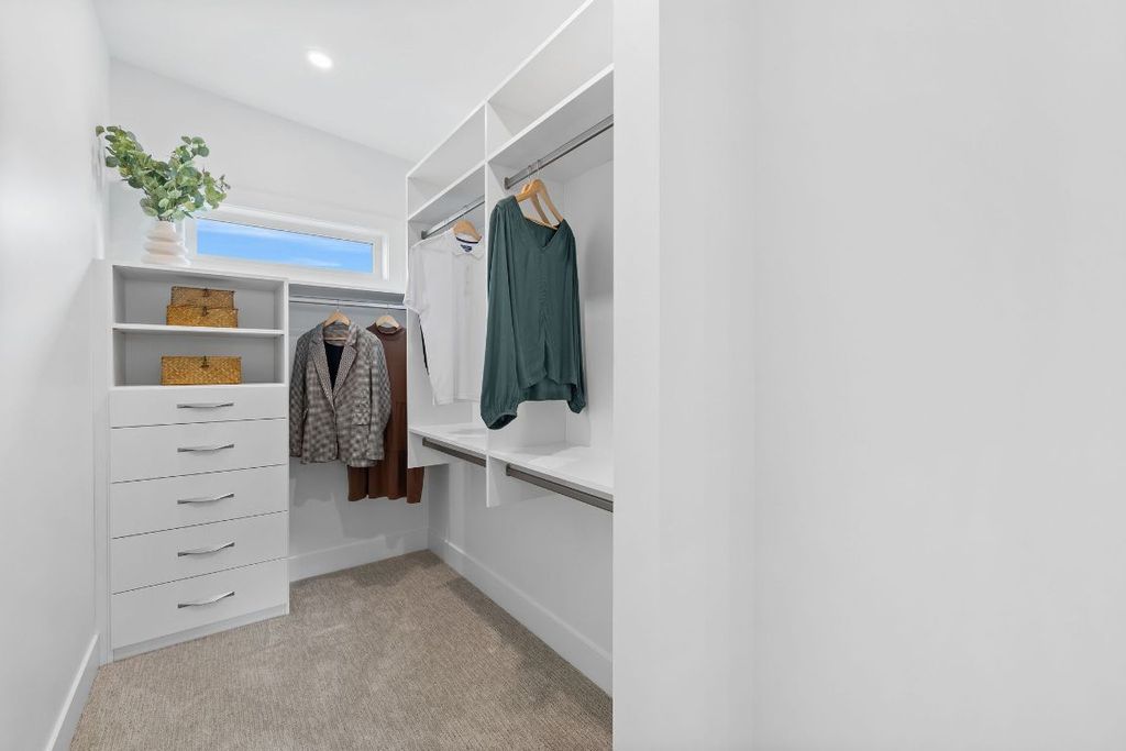 listing image 16515073210980761445