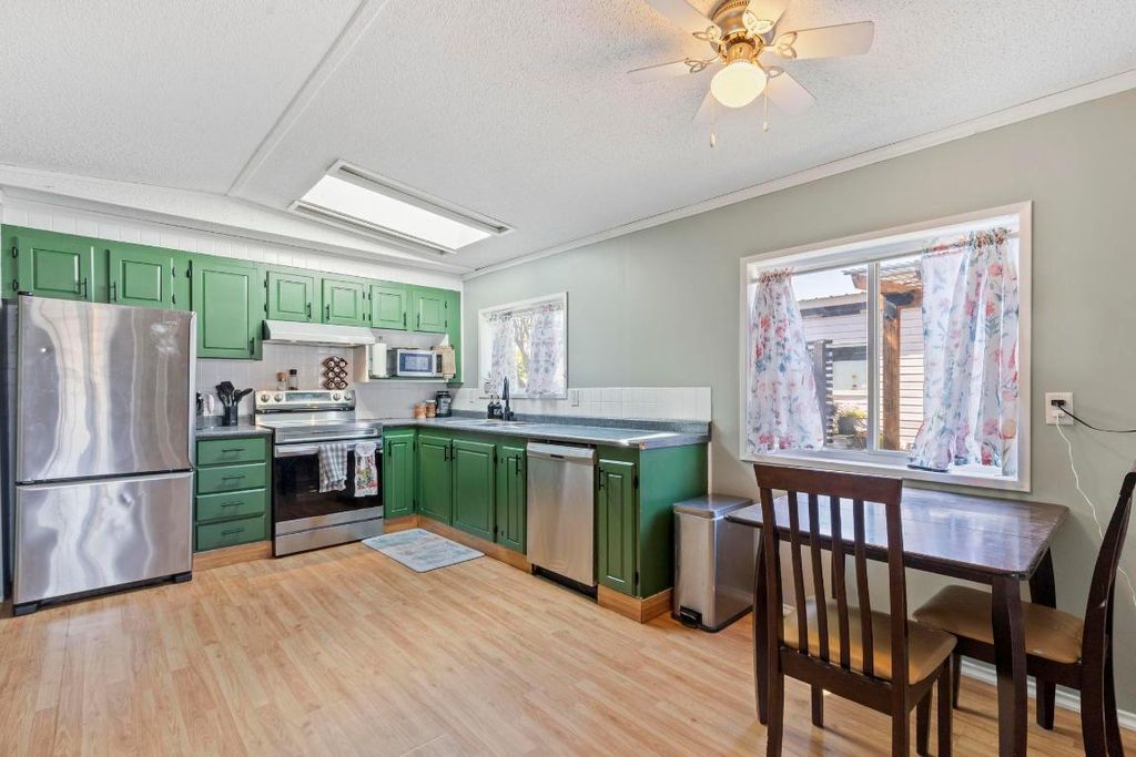 listing image 16517367366014518560