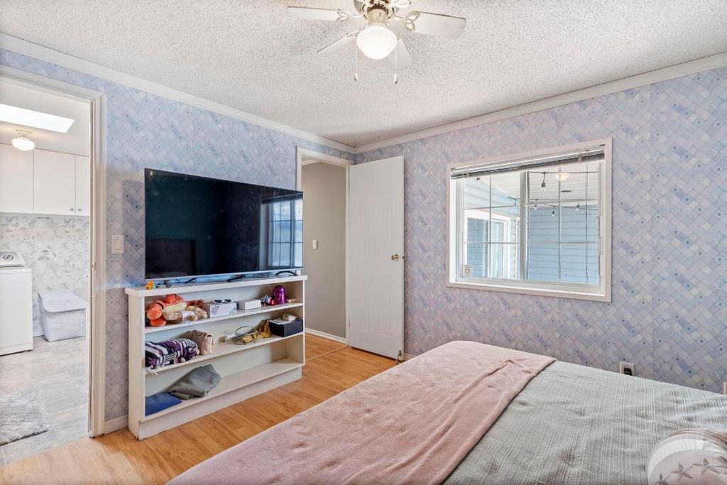 listing image 16510162645309308576