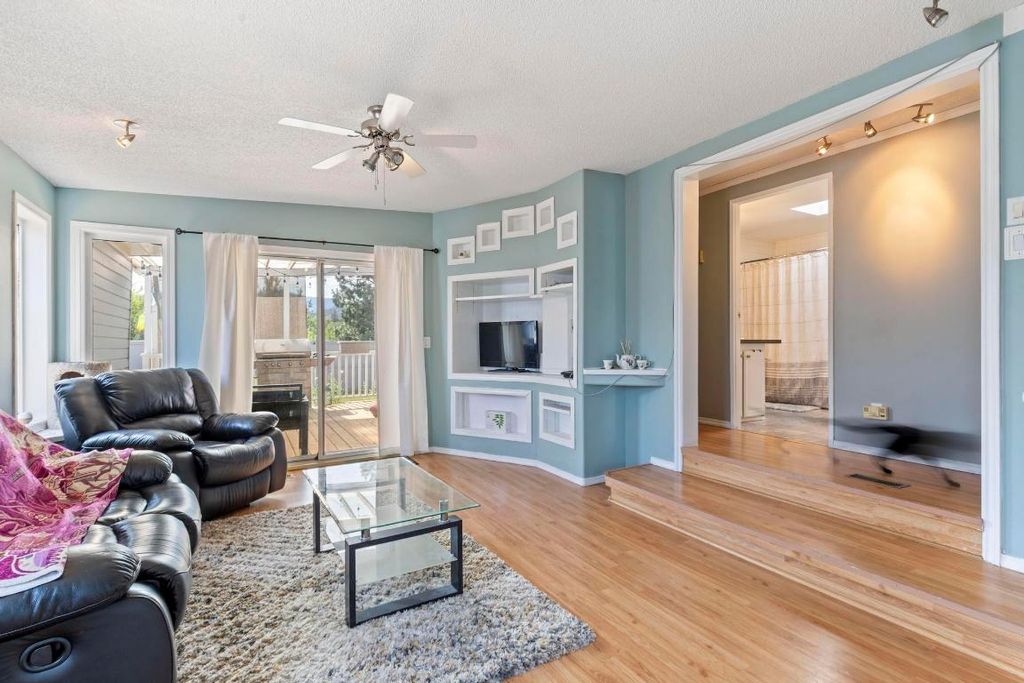 listing image 16517058476730352501