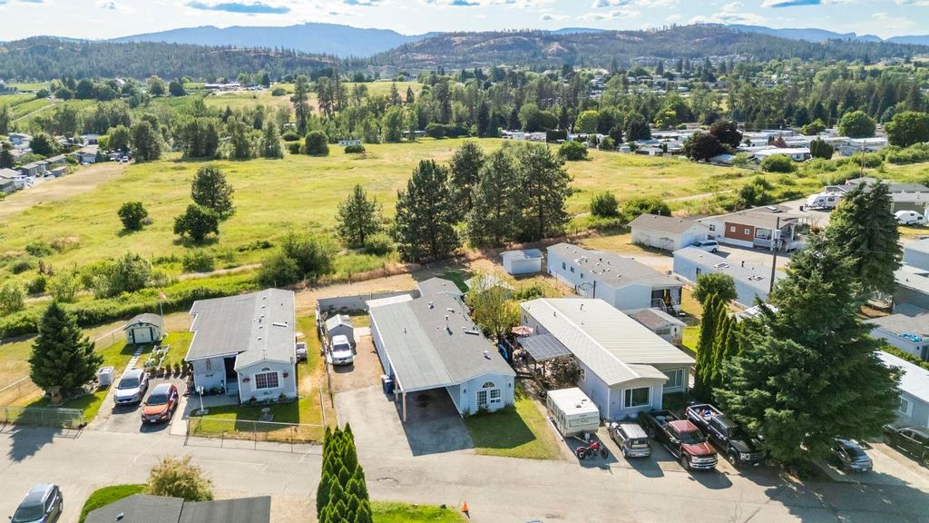 listing image 16513259704004566453