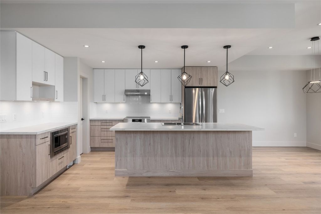 listing image 16515190649672581481
