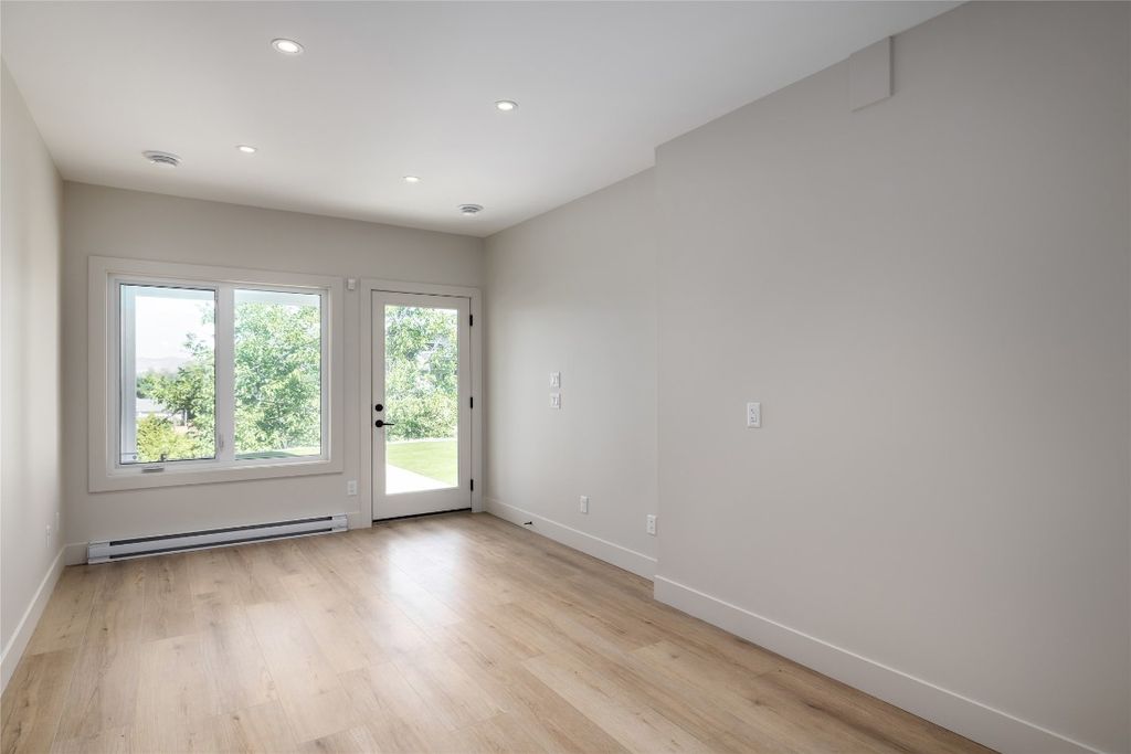 listing image 16511252036624550289
