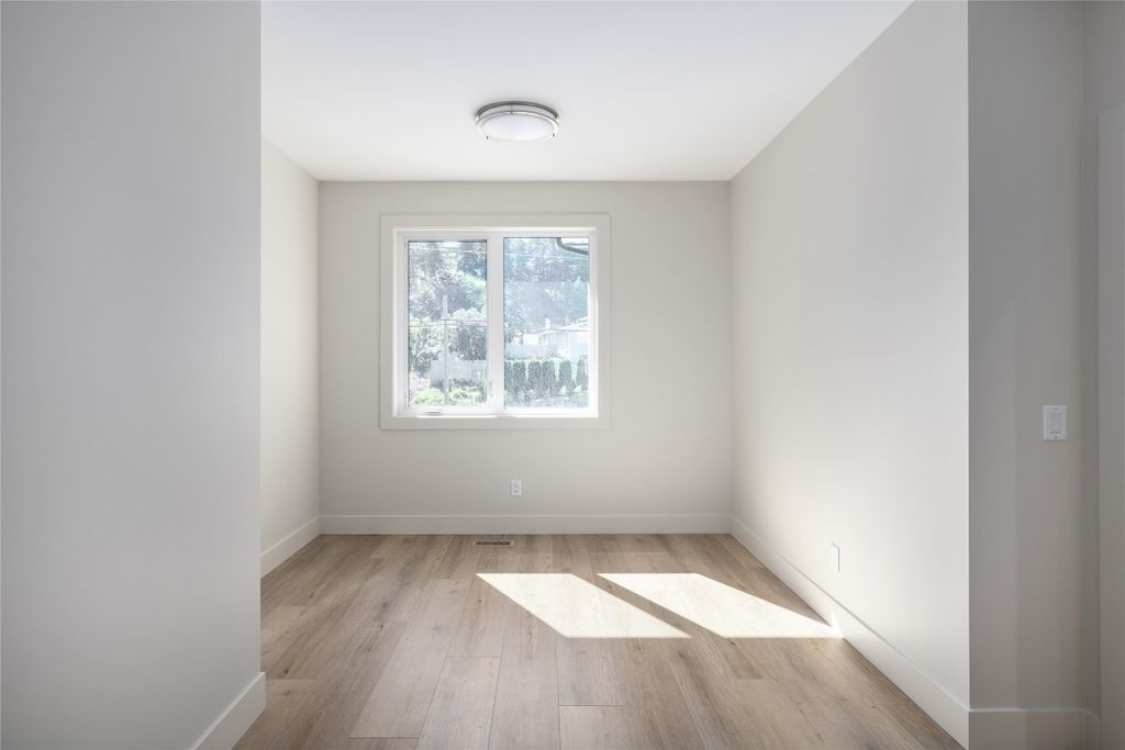 listing image 16514719120361373409