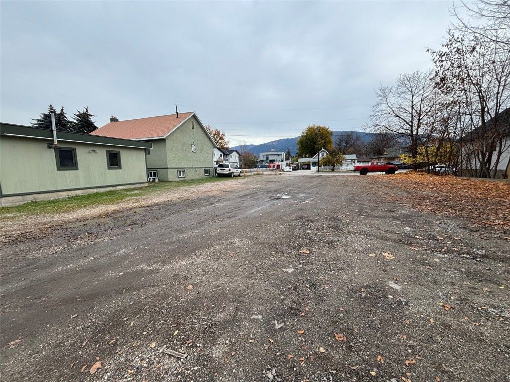 listing image 16510450584434063754