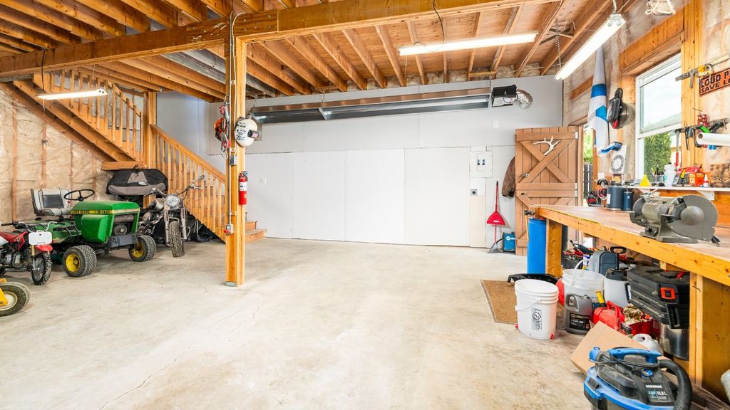 listing image 16517093812370425441