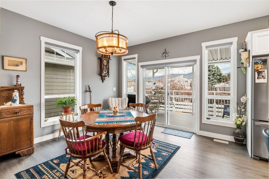 listing image 16519749471879719237