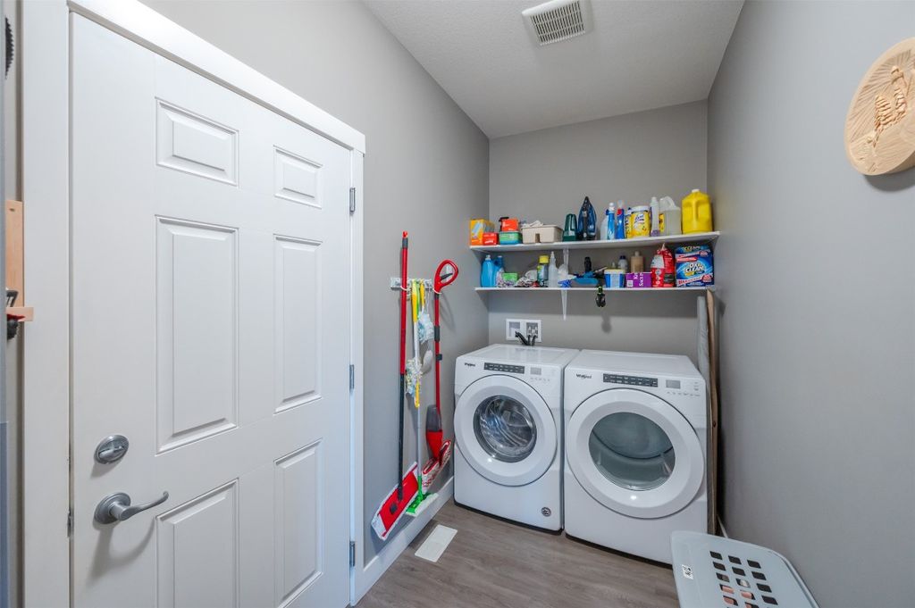 listing image 16514773432659056784