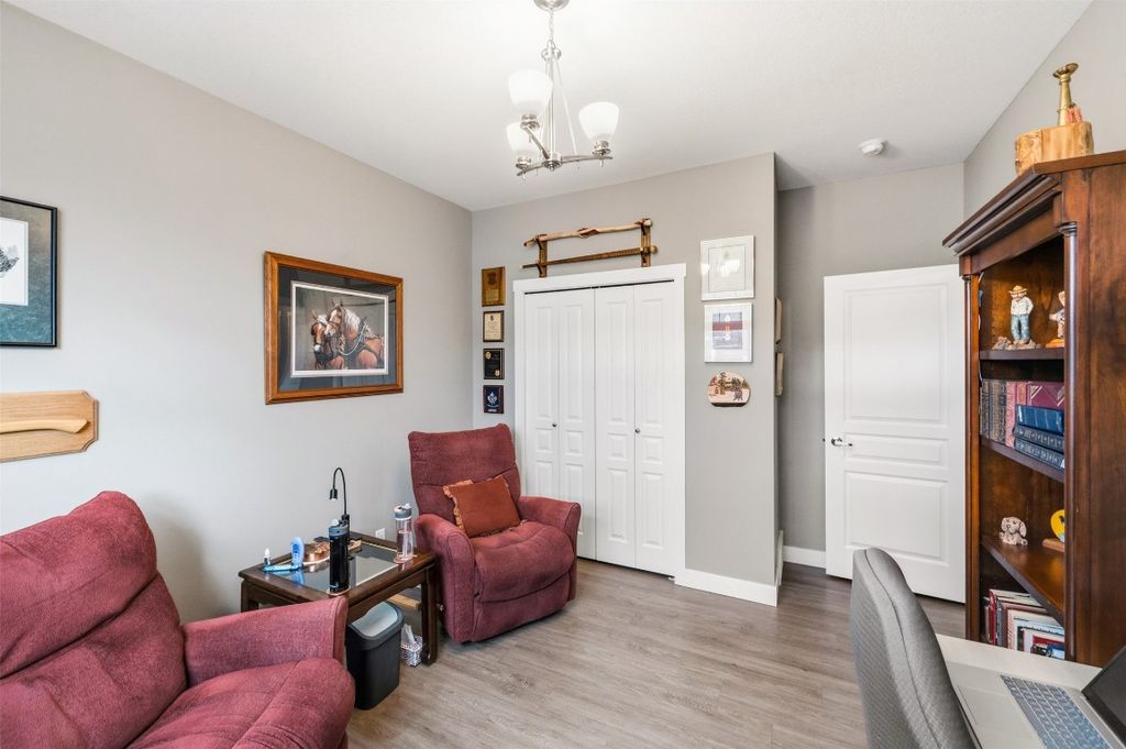 listing image 16513894198234567064