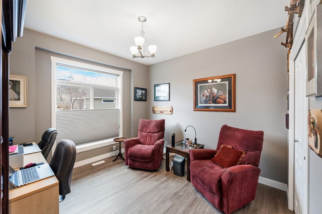 listing image 16516577470492707585