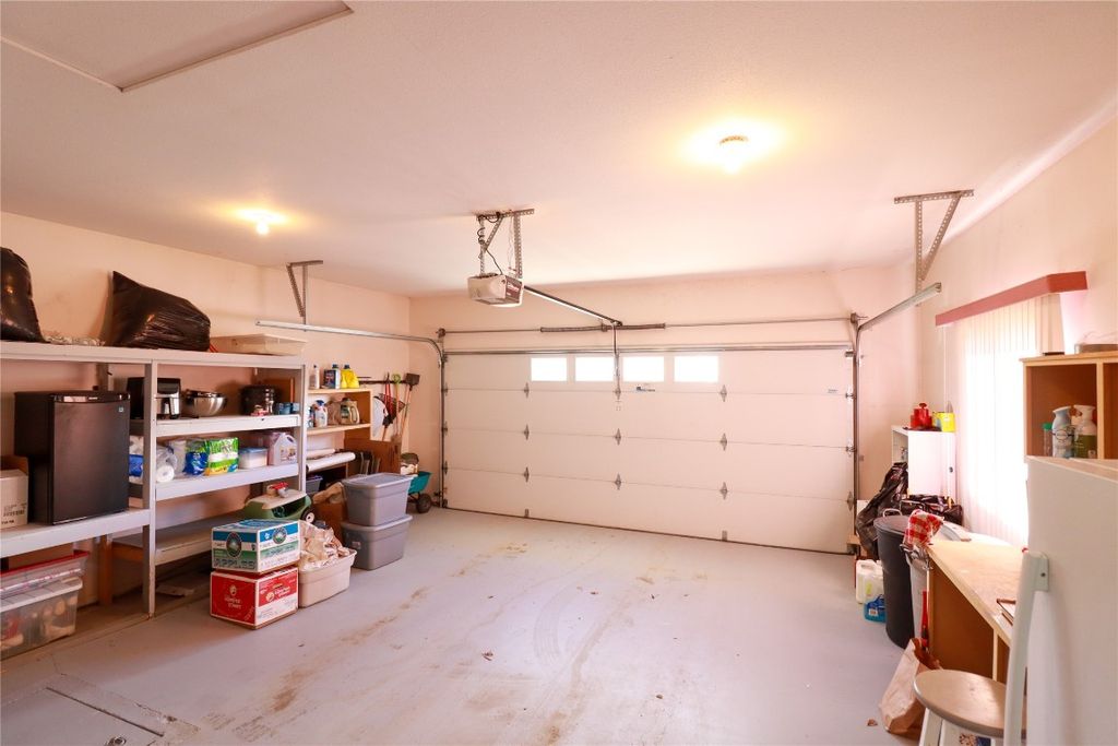 listing image 16514245795541331325