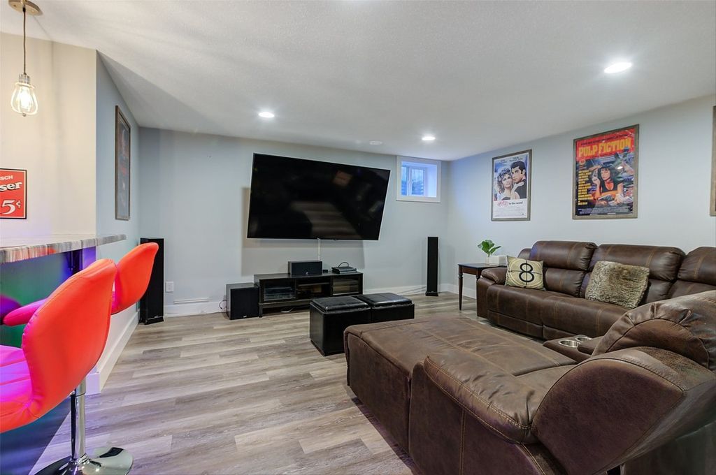 listing image 16519962943152571064