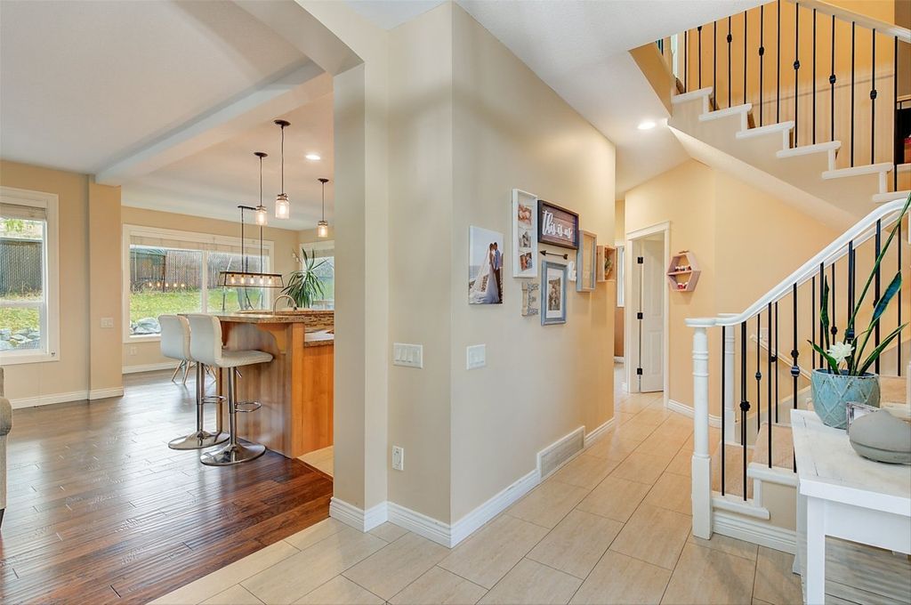 listing image 16515987218323909452