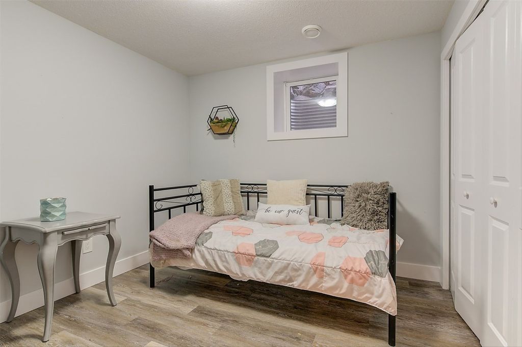 listing image 16511069655572004428